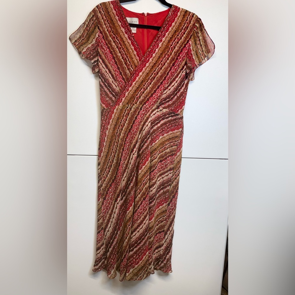 Savage Style Office Siren Vtg Abstact Pattern Silk Dress in Red & Brown Lined